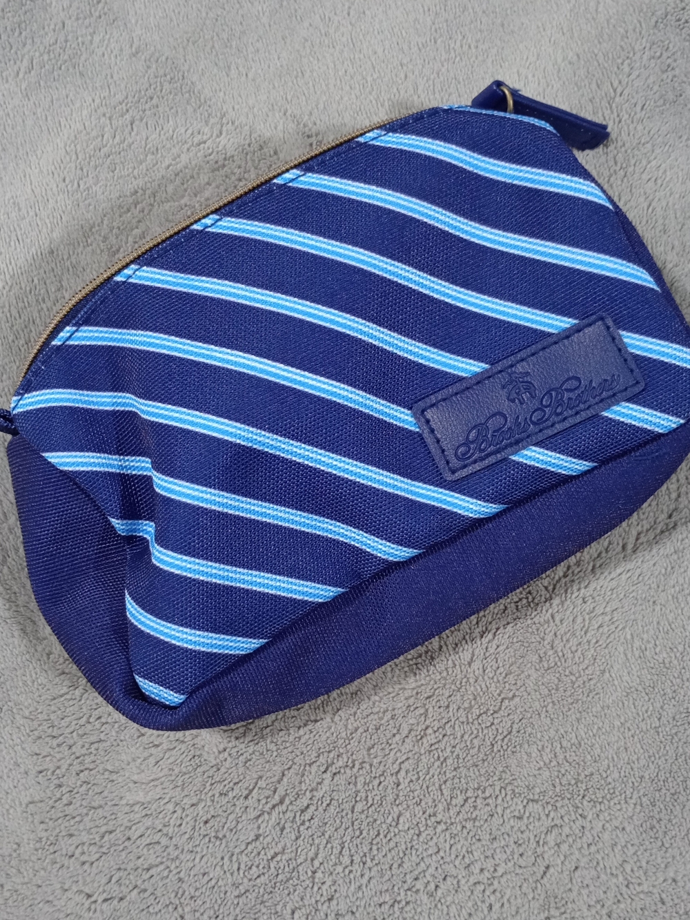 Brooks Brothers Navy and Light Blue Striped Toiletry Bag